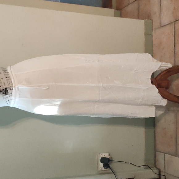 SR Fashion Dresses & Skirts - 16/18 embroidered maxi skirt